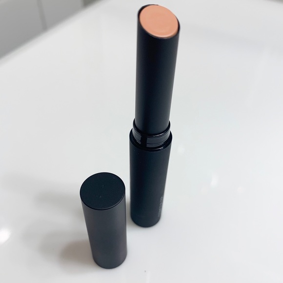 NARS “Honey” Concealer - Picture 3 of 6